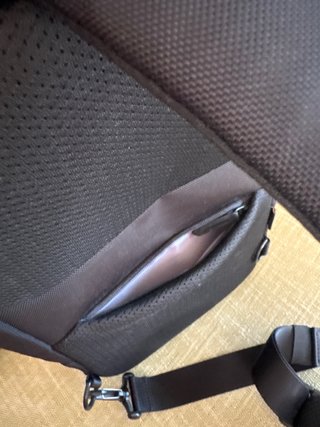 Bolsa Sling tomtoc Hombre 14 MacBook