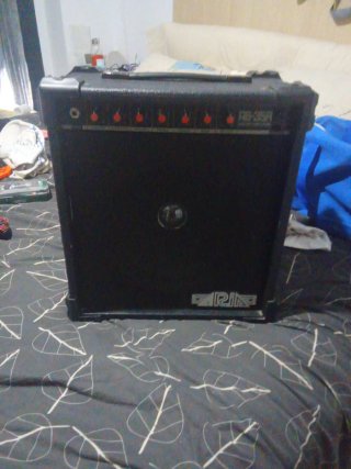 Amplificador de Guitarra RB-35R