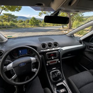 Ford S-MAX 2011