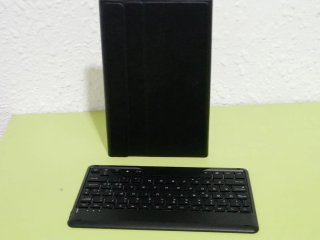 Funda Tablet/iPad con Teclado Bluetooth