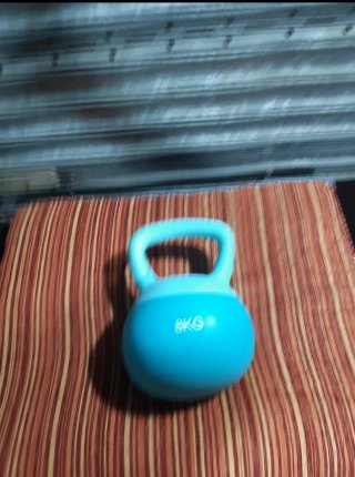 Mancuerna Kettlebell 8KG Azul