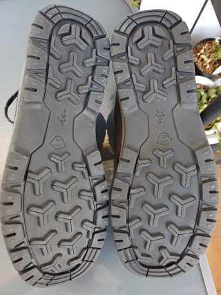 Scarpe trekking Quechua waterproof n. 43