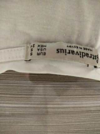 Camiseta Stradivarius BRAVE Talla S