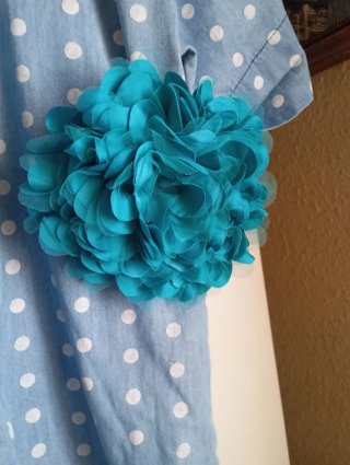 Flor para pelo azul/verde azulado