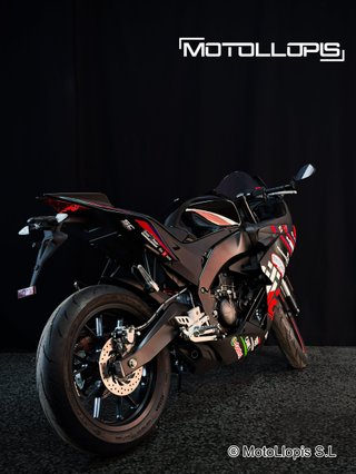 Aprilia RS 125 Negra y Roja
