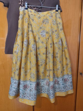 Falda Cortefiel Seda Estampada Talla M
