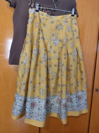 Falda Cortefiel Seda Estampada Talla M