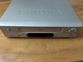 Philips VR570 VHS Turbo Drive con mando