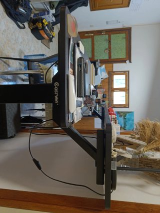 Mesa escritorio elevable Costway negra con Memory