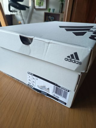 Zapatillas Adidas Run 84 Talla 44 Nuevas
