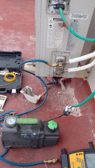 Técnico em refrigeração