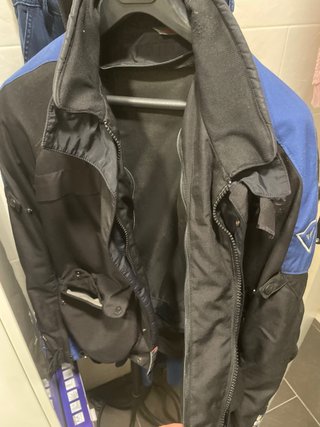 Chaqueta Moto Invierno Dainese Negra y Azul