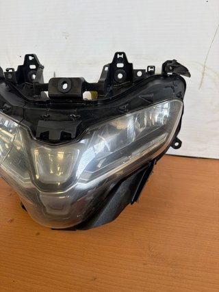Faro Yamaha Tricity 300 2023