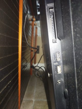 Televisión Grundig 40” Negra