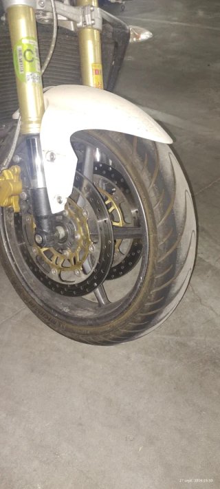 Triumph Street Triple 2008. Para reparar o piezas