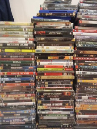 Lotto DVD Film Italiani e Stranieri  3 euro a DVD