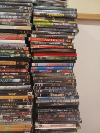 Lotto DVD Film Italiani e Stranieri  3 euro a DVD