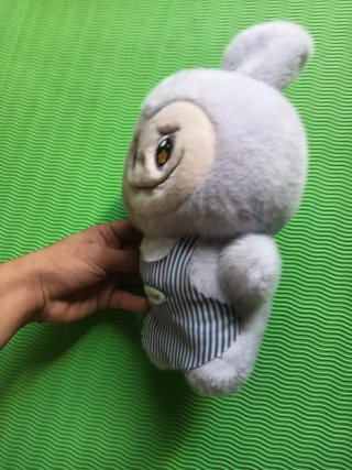 Labubu peluche