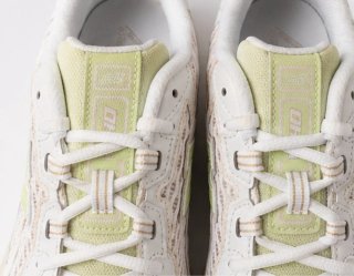 New Balance 740 - Talla 41.5 EU