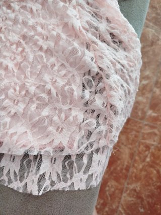 Vestido Zara rosa volantes talla L