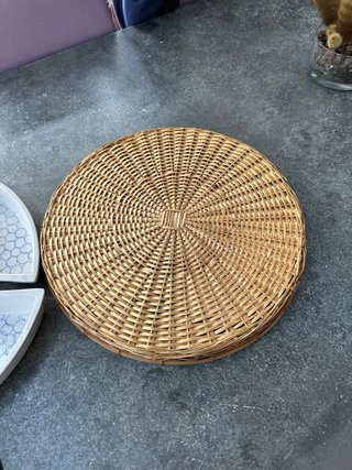 Centrotavola in ceramica con motivo cerchi