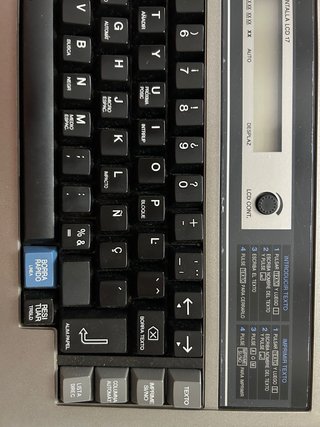 Máquina de Escribir Electrónica Panasonic R194
