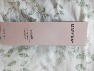 Varios productos de belleza de Mary Kay, no envío