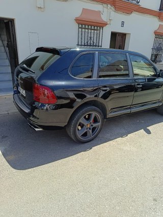 Porsche Cayenne 2004