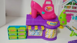 Lote Pinypon: casa de nieve y tienda + cabeza