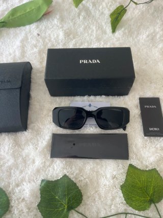 Occhiali da sole Prada neri