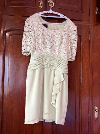 Vestido de fiesta encaje superior
