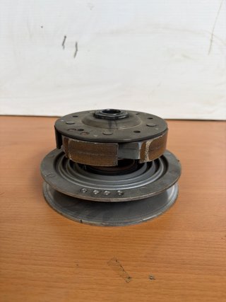 Embrague completo trasero Yamaha Tricity 300 23