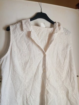Camisa blanca sin mangas bordada