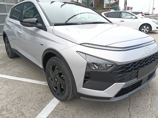 Bayon 1.0T 90 Black Line