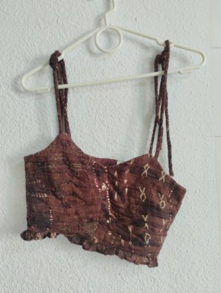 Top Pull&Bear estampado marrón