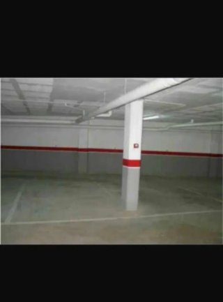 Plaza de parking grande en calle iglesia 77