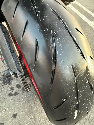 Kawasaki Z900 A2 2023 Plata/Roja