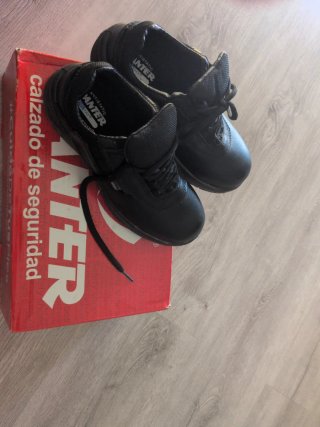 Zapatos de seguridad ANTER negros, cómodos