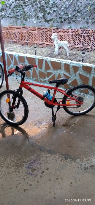 Bicicleta Montaña BTWIN Roja