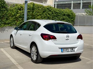 Opel Astra 2010