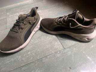 Zapatillas Puma SoftRide Talla 45-46 Verde Oliva