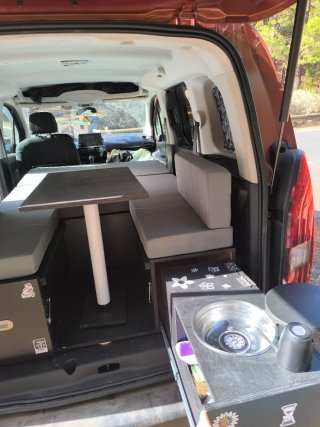 Mueble Camper con Cocina y Almacenamiento