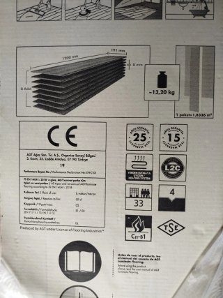 Suelo laminado AC5 Gold Essential