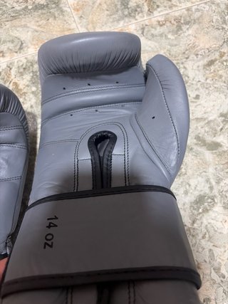 Guantes de Boxeo Charlie y Chokdee