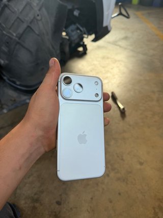 iPhone 17 Pro Max Plata