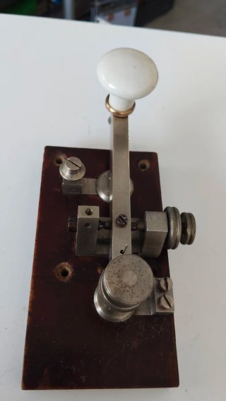 Tasto telegrafico / manipolatore Morse CW