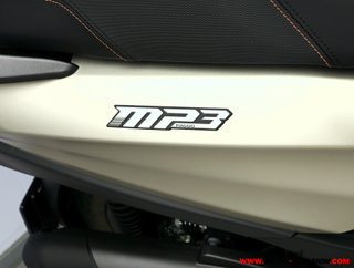 PIAGGIO MP3 530 HPE EXCLUSIVE -APTA B Y A2-