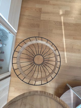 Mesa auxiliar salón madera y metal