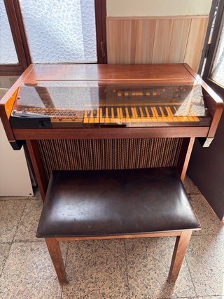 Órgano Hammond Sounder III