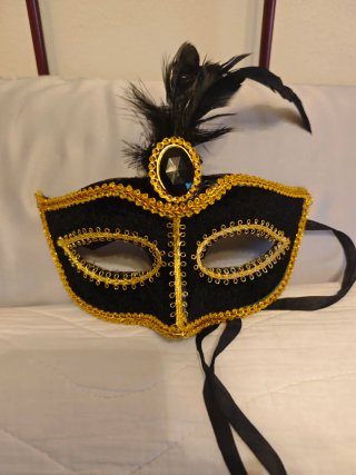 Antifaz Veneciano Negro y Dorado